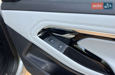Внедорожник / Кроссовер Land Rover Range Rover Evoque 2020 в 