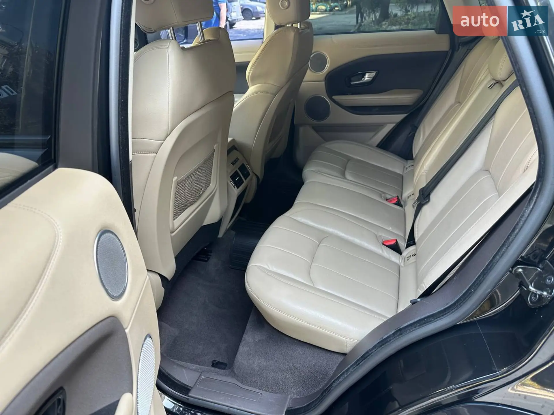 2016 Land Rover Range Rover Evoque - мініатюра 12