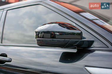 Внедорожник / Кроссовер Land Rover Range Rover Evoque 2015 в 