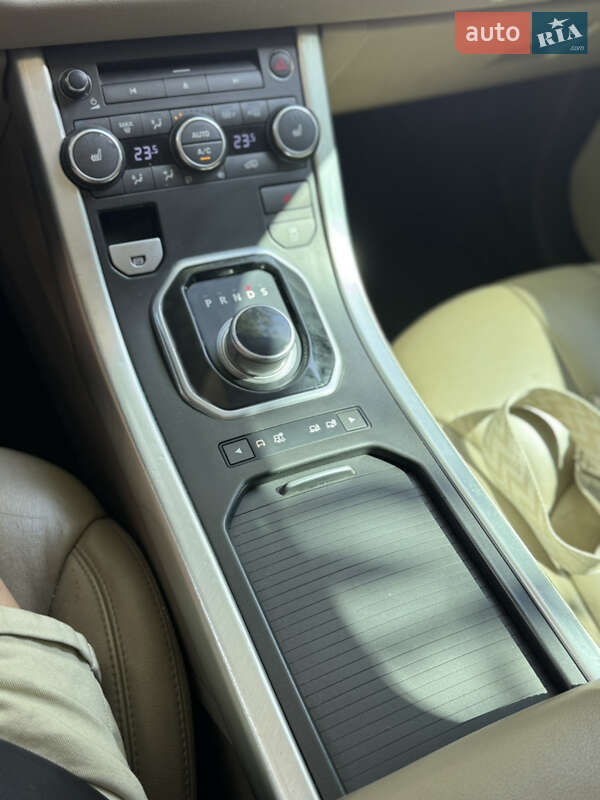 Внедорожник / Кроссовер Land Rover Range Rover Evoque 2012 в Обухове фото 12 Внедорожник / Кроссовер Land Rover Range Rover Evoque 2012 в Обухове