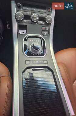 Внедорожник / Кроссовер Land Rover Range Rover Evoque 2014 в 