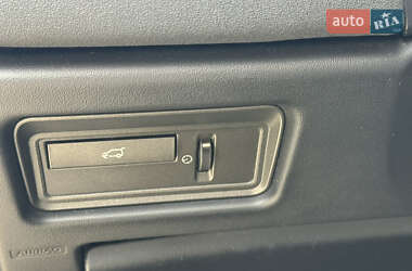 Позашляховик / Кросовер Land Rover Range Rover Evoque 2013 в 
