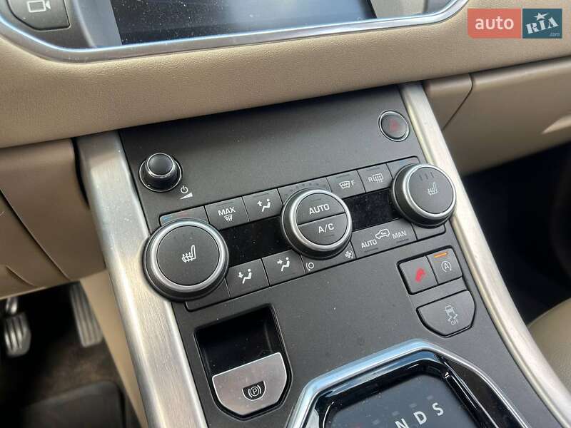 Внедорожник / Кроссовер Land Rover Range Rover Evoque 2016 в Киеве