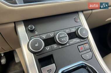 Внедорожник / Кроссовер Land Rover Range Rover Evoque 2016 в 
