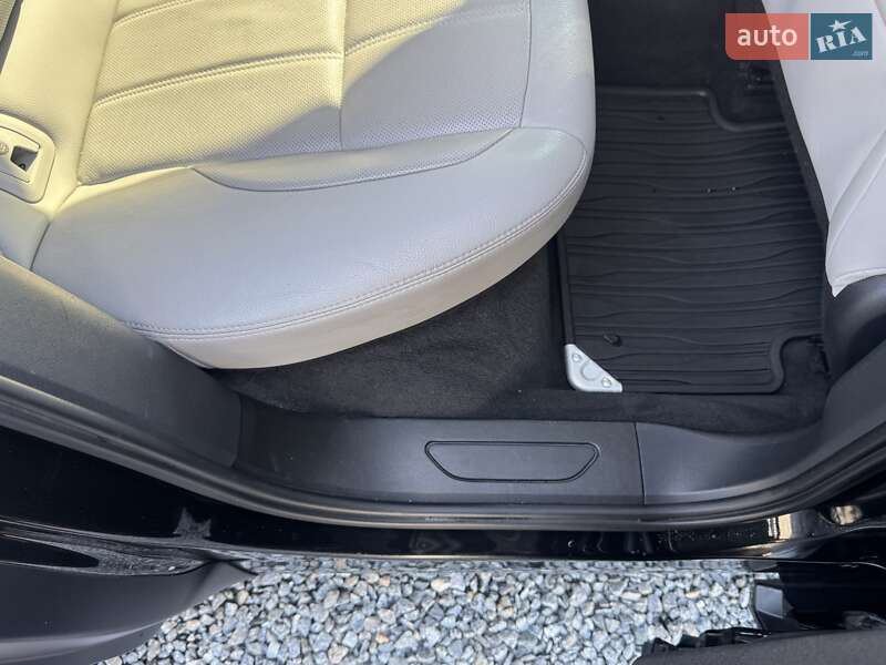 Внедорожник / Кроссовер Land Rover Range Rover Evoque 2019 в Тернополе