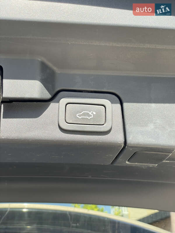 Внедорожник / Кроссовер Land Rover Range Rover Evoque 2017 в Ивано-Франковске