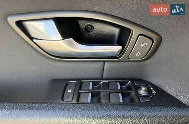 Внедорожник / Кроссовер Land Rover Range Rover Evoque 2015 в 