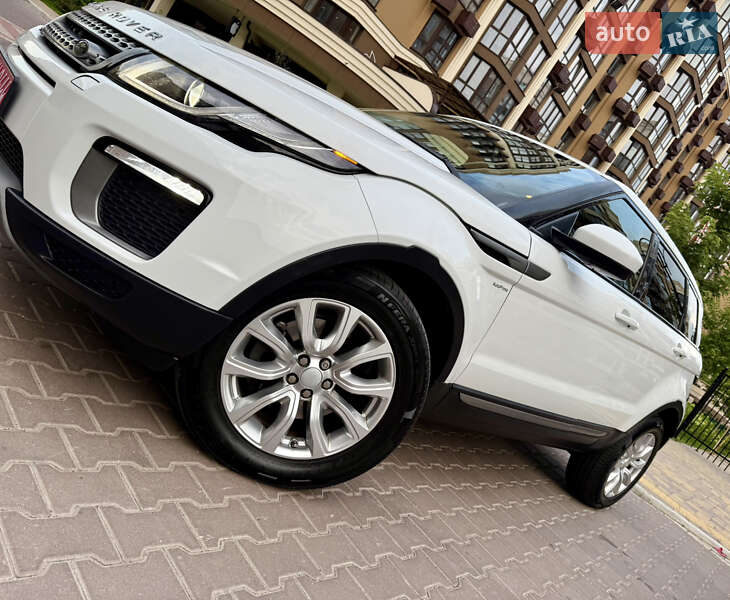 Позашляховик / Кросовер Land Rover Range Rover Evoque 2017 в Києві