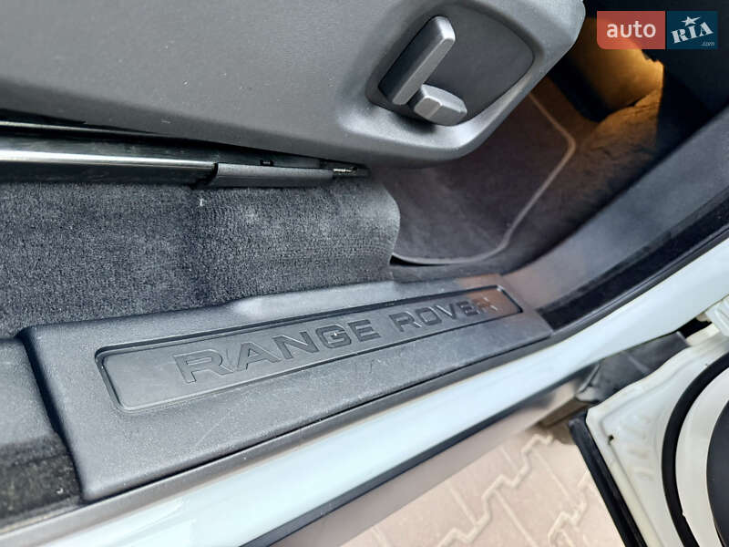 Позашляховик / Кросовер Land Rover Range Rover Evoque 2017 в Києві