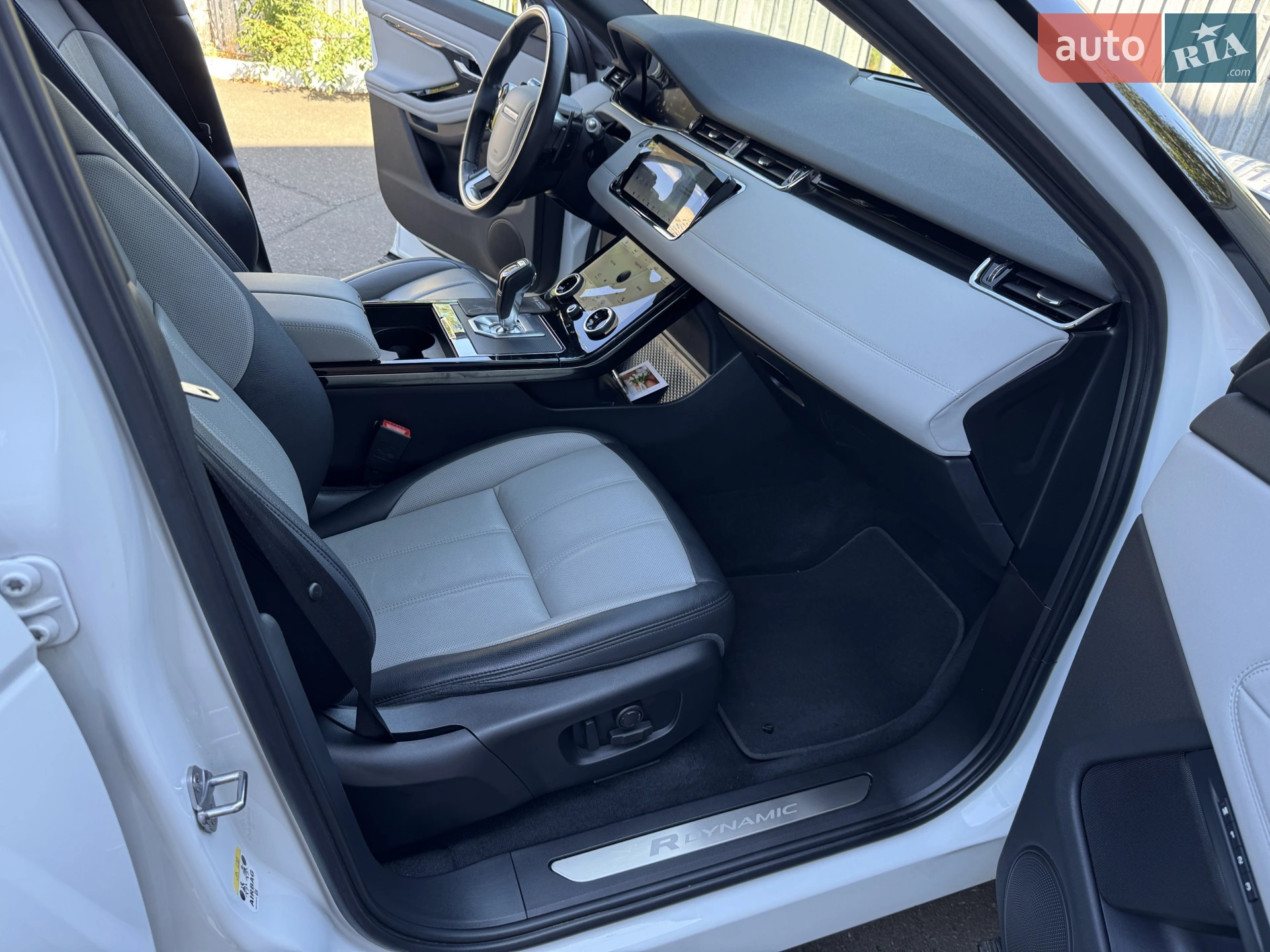 2019 Land Rover Range Rover Evoque - мініатюра 49