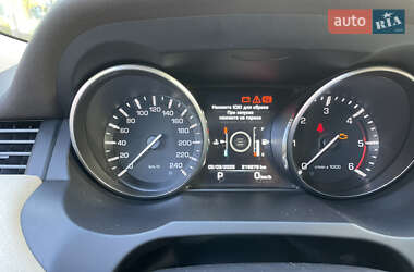Внедорожник / Кроссовер Land Rover Range Rover Evoque 2014 в 