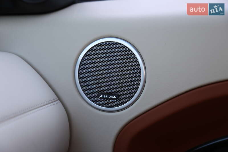 Внедорожник / Кроссовер Land Rover Range Rover Evoque 2014 в Киеве
