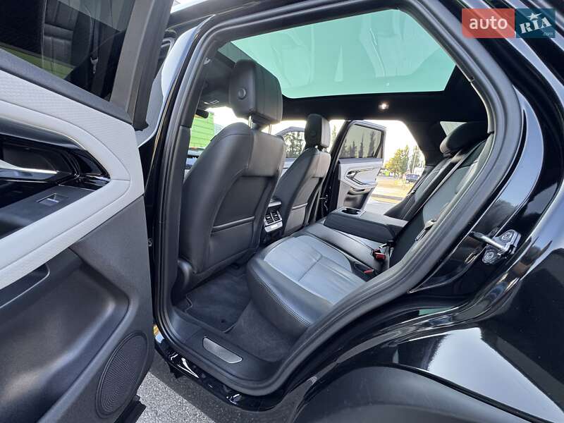 Внедорожник / Кроссовер Land Rover Range Rover Evoque 2021 в Киеве