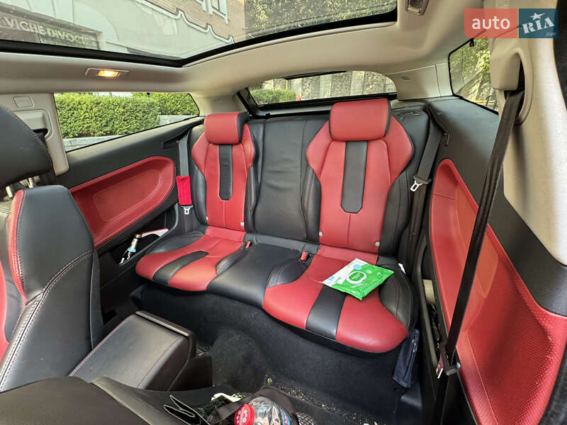 Внедорожник / Кроссовер Land Rover Range Rover Evoque 2012 в Киеве фото 9 Внедорожник / Кроссовер Land Rover Range Rover Evoque 2012 в Киеве