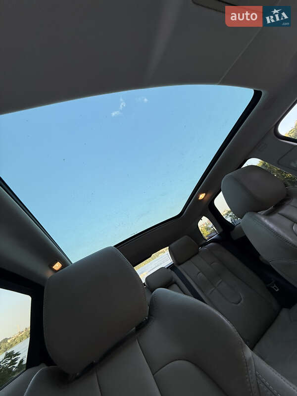 Внедорожник / Кроссовер Land Rover Range Rover Evoque 2014 в Тернополе