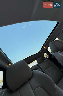 Внедорожник / Кроссовер Land Rover Range Rover Evoque 2014 в 
