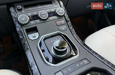 Позашляховик / Кросовер Land Rover Range Rover Evoque 2017 в 