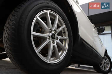 Внедорожник / Кроссовер Land Rover Range Rover Evoque 2014 в 