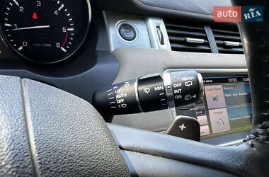 Внедорожник / Кроссовер Land Rover Range Rover Evoque 2012 в 