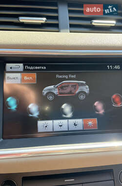 Внедорожник / Кроссовер Land Rover Range Rover Evoque 2015 в 