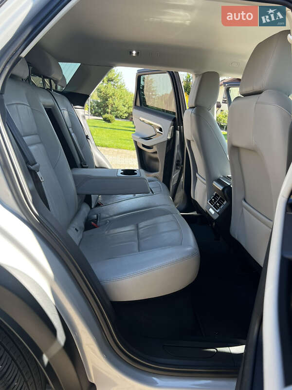 Внедорожник / Кроссовер Land Rover Range Rover Evoque 2019 в Киеве