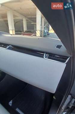 Внедорожник / Кроссовер Land Rover Range Rover Evoque 2020 в 
