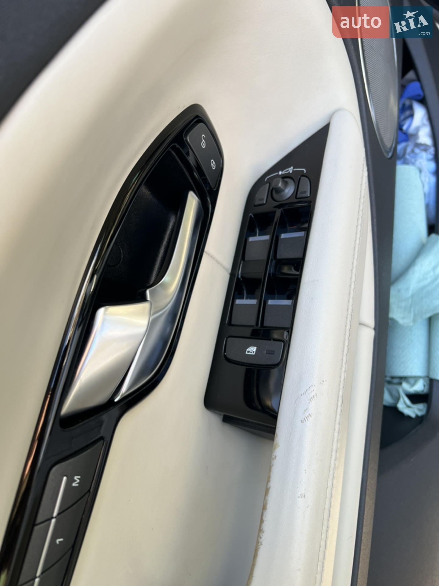 2015 Land Rover Range Rover Evoque - мініатюра 24