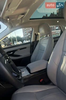 Позашляховик / Кросовер Land Rover Range Rover Evoque 2023 в 