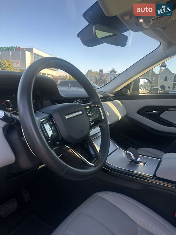Внедорожник / Кроссовер Land Rover Range Rover Evoque 2023 в Киеве