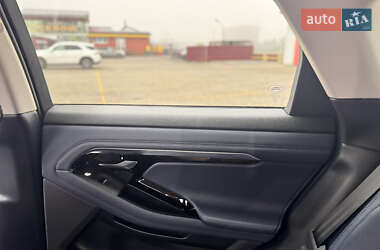 Внедорожник / Кроссовер Land Rover Range Rover Evoque 2019 в 