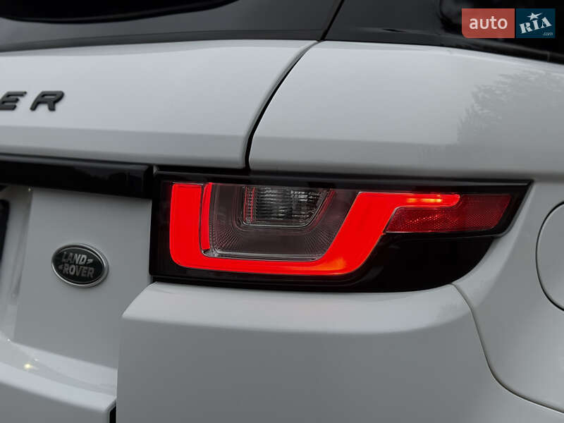 Внедорожник / Кроссовер Land Rover Range Rover Evoque 2015 в Ровно