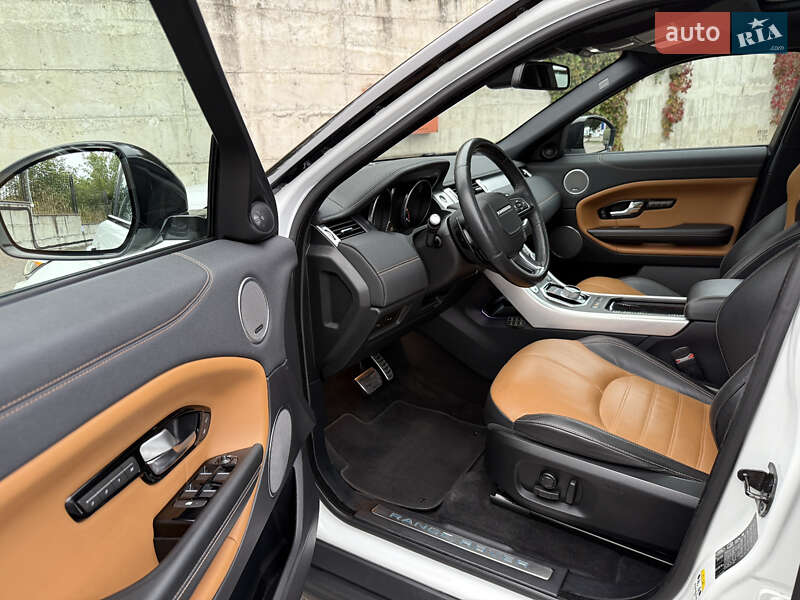 Внедорожник / Кроссовер Land Rover Range Rover Evoque 2015 в Ровно