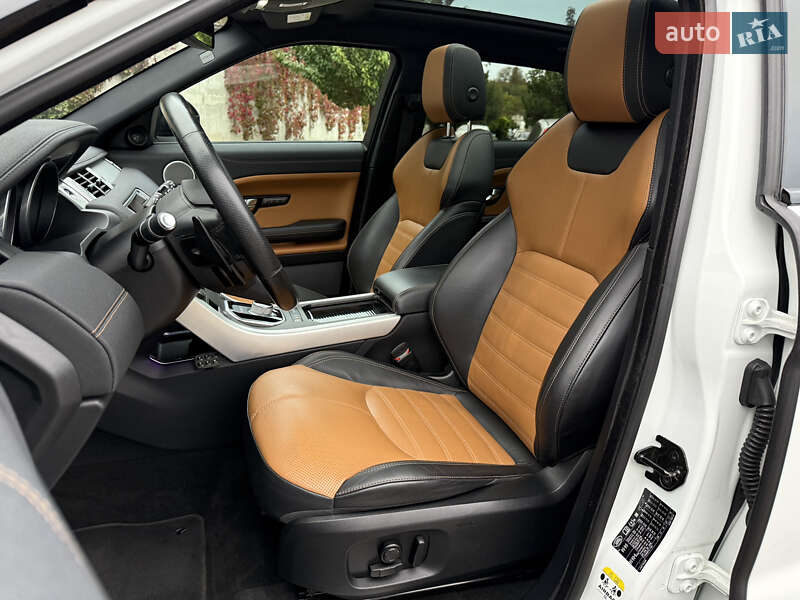 Внедорожник / Кроссовер Land Rover Range Rover Evoque 2015 в Ровно