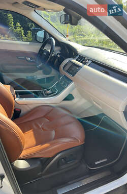 Внедорожник / Кроссовер Land Rover Range Rover Evoque 2012 в 