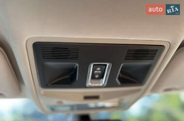 Внедорожник / Кроссовер Land Rover Range Rover Evoque 2012 в 