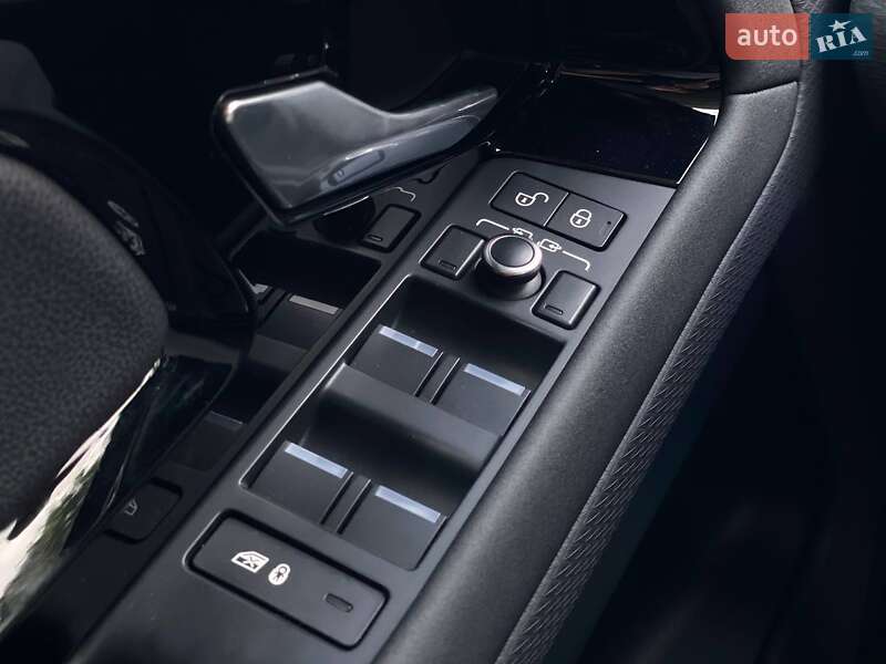 Внедорожник / Кроссовер Land Rover Range Rover Evoque 2020 в Киеве
