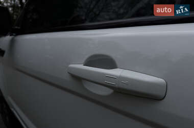 Внедорожник / Кроссовер Land Rover Range Rover Evoque 2014 в 