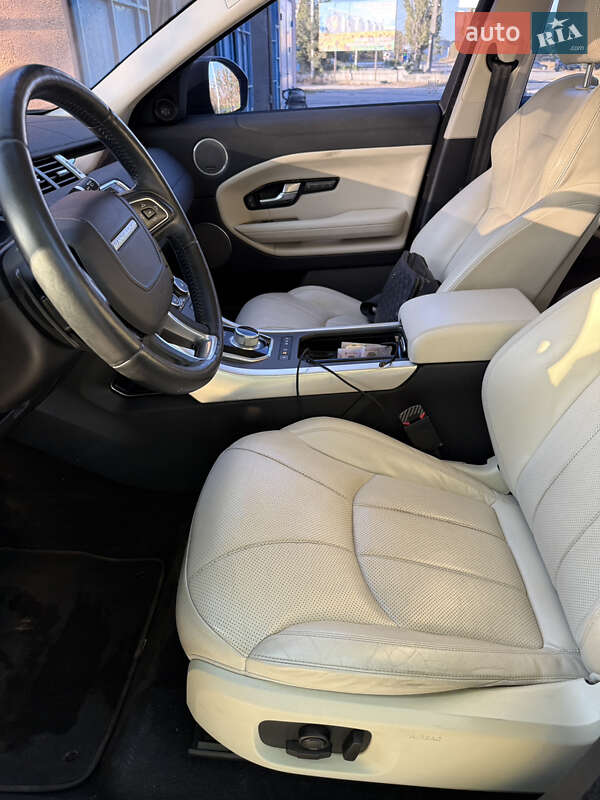 Внедорожник / Кроссовер Land Rover Range Rover Evoque 2016 в Одессе
