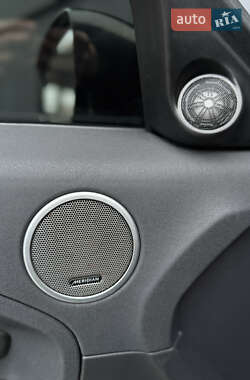 Позашляховик / Кросовер Land Rover Range Rover Evoque 2013 в 