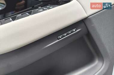 Внедорожник / Кроссовер Land Rover Range Rover Evoque 2024 в 