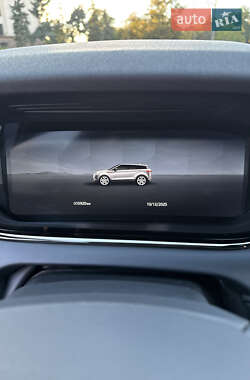 Позашляховик / Кросовер Land Rover Range Rover Evoque 2024 в 