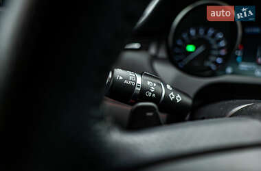 Позашляховик / Кросовер Land Rover Range Rover Evoque 2013 в 