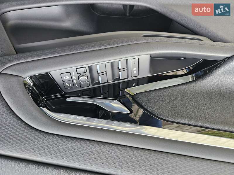 Позашляховик / Кросовер Land Rover Range Rover Evoque 2019 в Києві