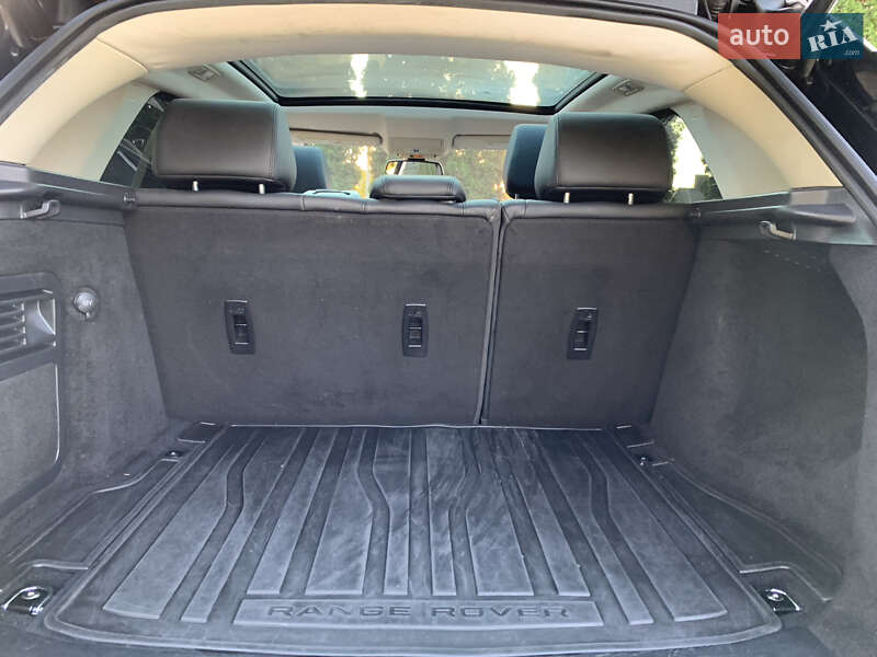 Внедорожник / Кроссовер Land Rover Range Rover Evoque 2015 в Дубно