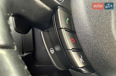 Позашляховик / Кросовер Land Rover Range Rover Evoque 2015 в  фото 33 Позашляховик / Кросовер Land Rover Range Rover Evoque 2015 в