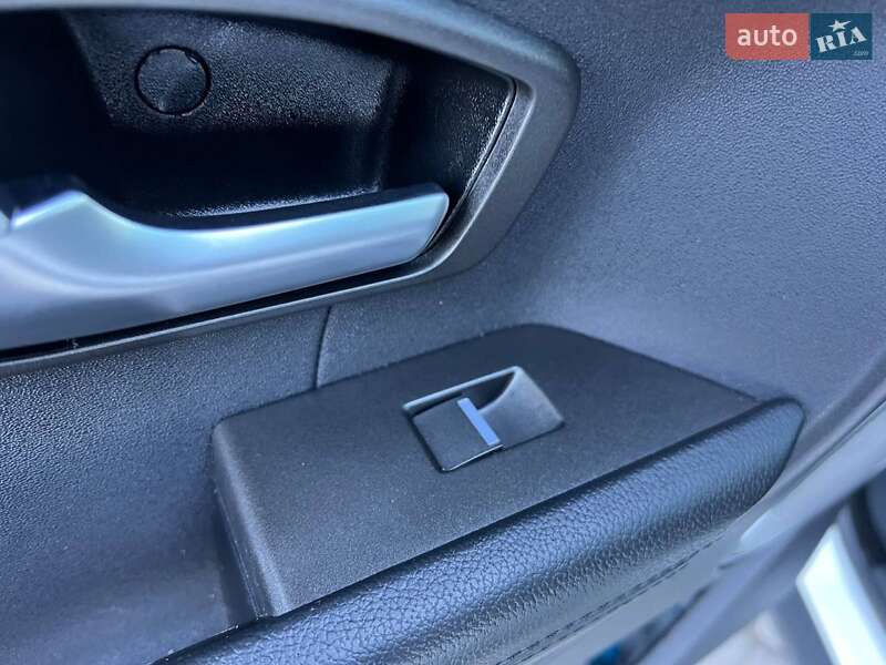 Позашляховик / Кросовер Land Rover Range Rover Evoque 2015 в Львові