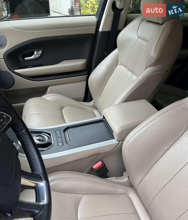 Внедорожник / Кроссовер Land Rover Range Rover Evoque 2018 в Киеве фото 12 Внедорожник / Кроссовер Land Rover Range Rover Evoque 2018 в Киеве