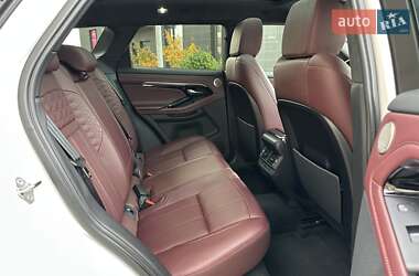 Внедорожник / Кроссовер Land Rover Range Rover Evoque 2021 в 