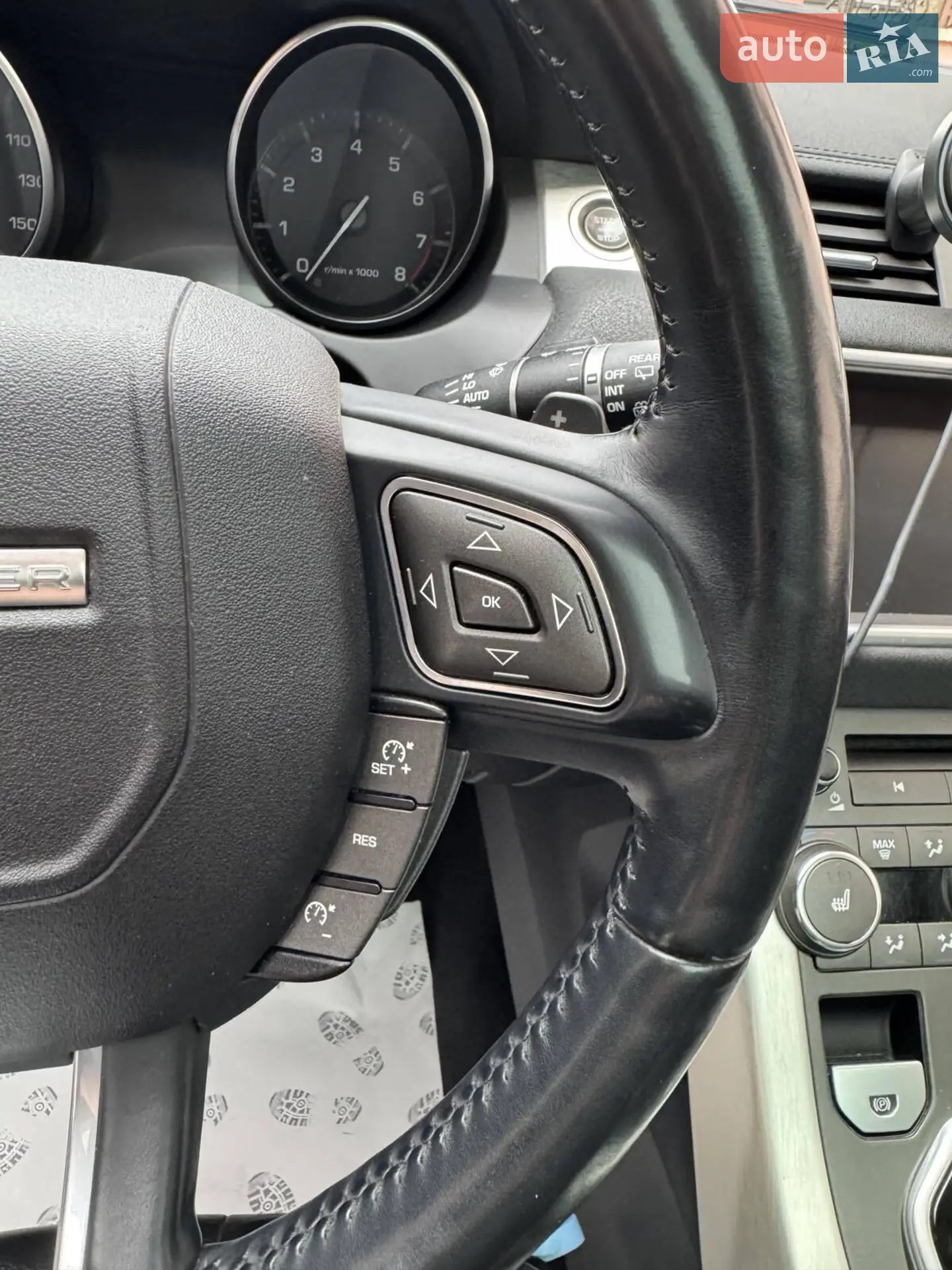 2014 Land Rover Range Rover Evoque - мініатюра 26