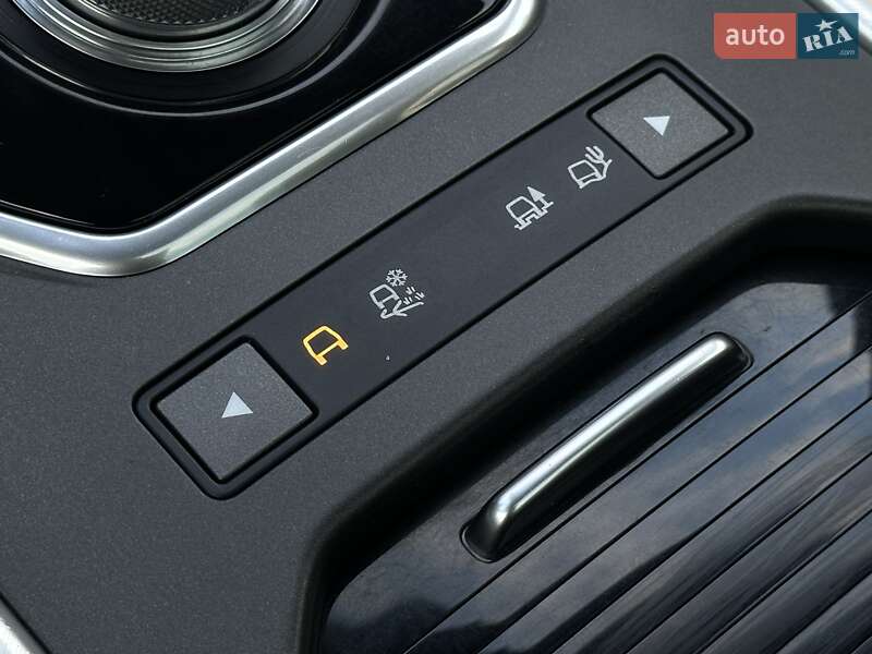 Позашляховик / Кросовер Land Rover Range Rover Evoque 2016 в Мукачевому фото 43 Позашляховик / Кросовер Land Rover Range Rover Evoque 2016 в Мукачевому